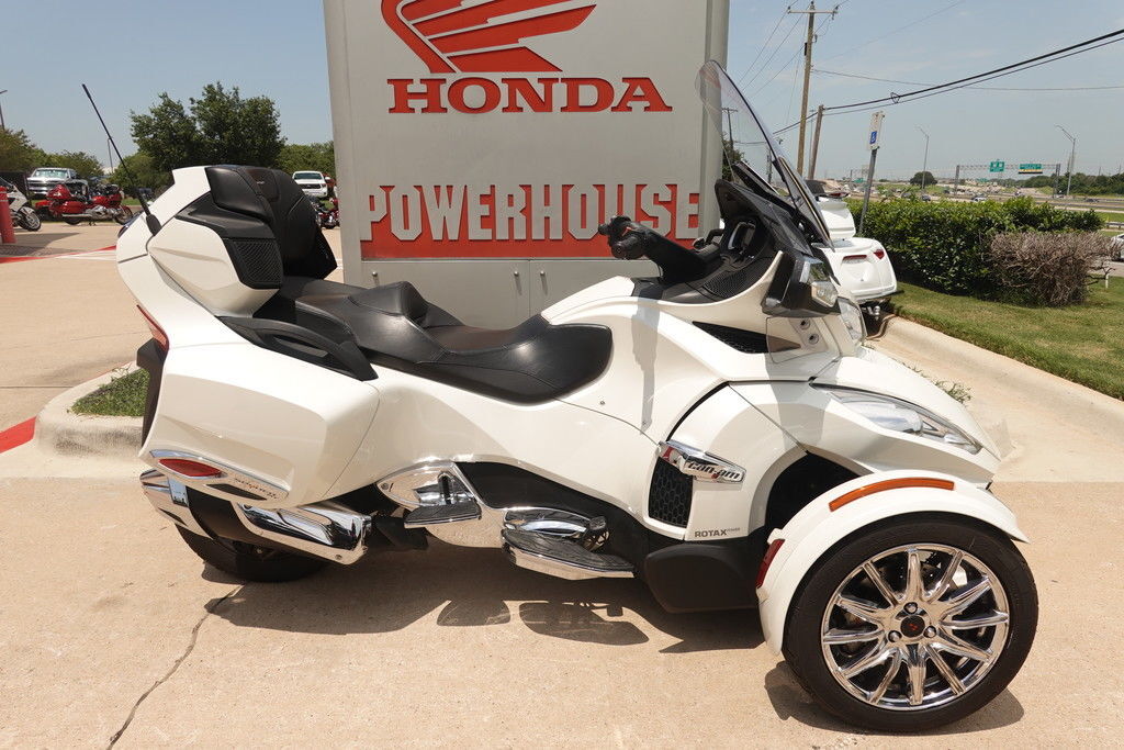 2018 Can-Am Spyder® RT Limited Chrome RT LIMITED in Grapevine, TX