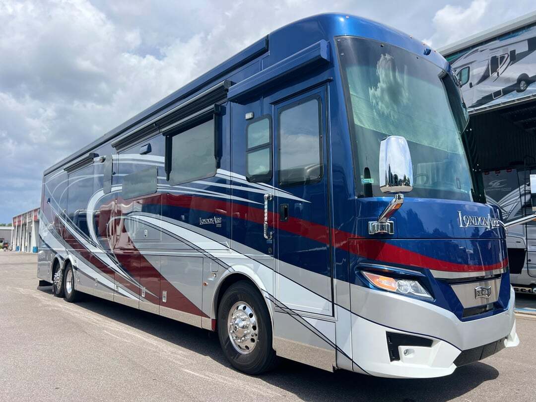 2022 Newmar London Aire 4579 RV