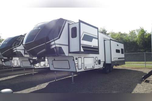 2026 Keystone Arcadia 3260RL in woodlawn VA