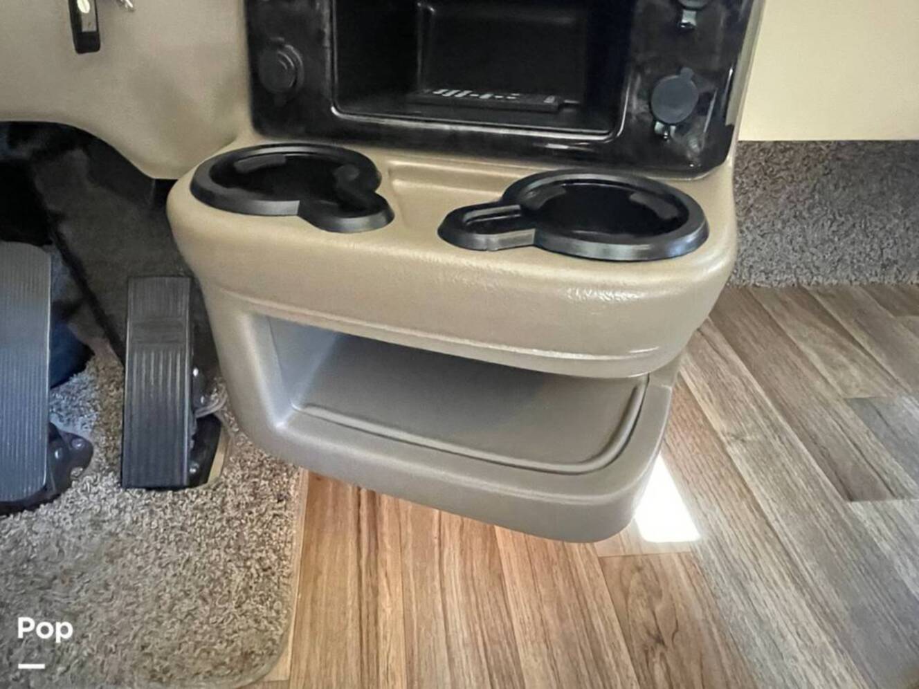 A photo of this 2019 Thor Motor Coach Palazzo 33.2