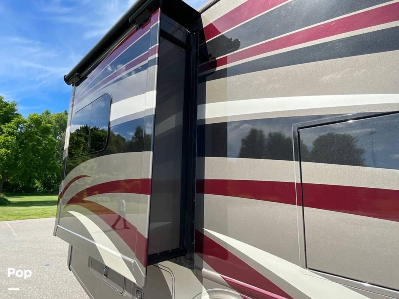 A photo of this 2019 Thor Motor Coach Palazzo 33.2