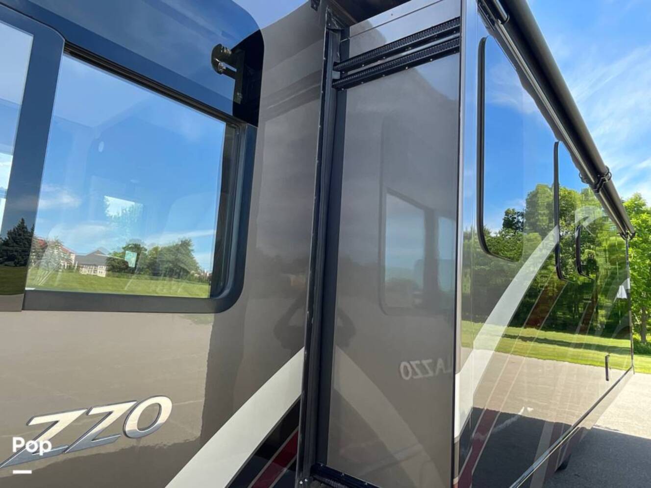 A photo of this 2019 Thor Motor Coach Palazzo 33.2