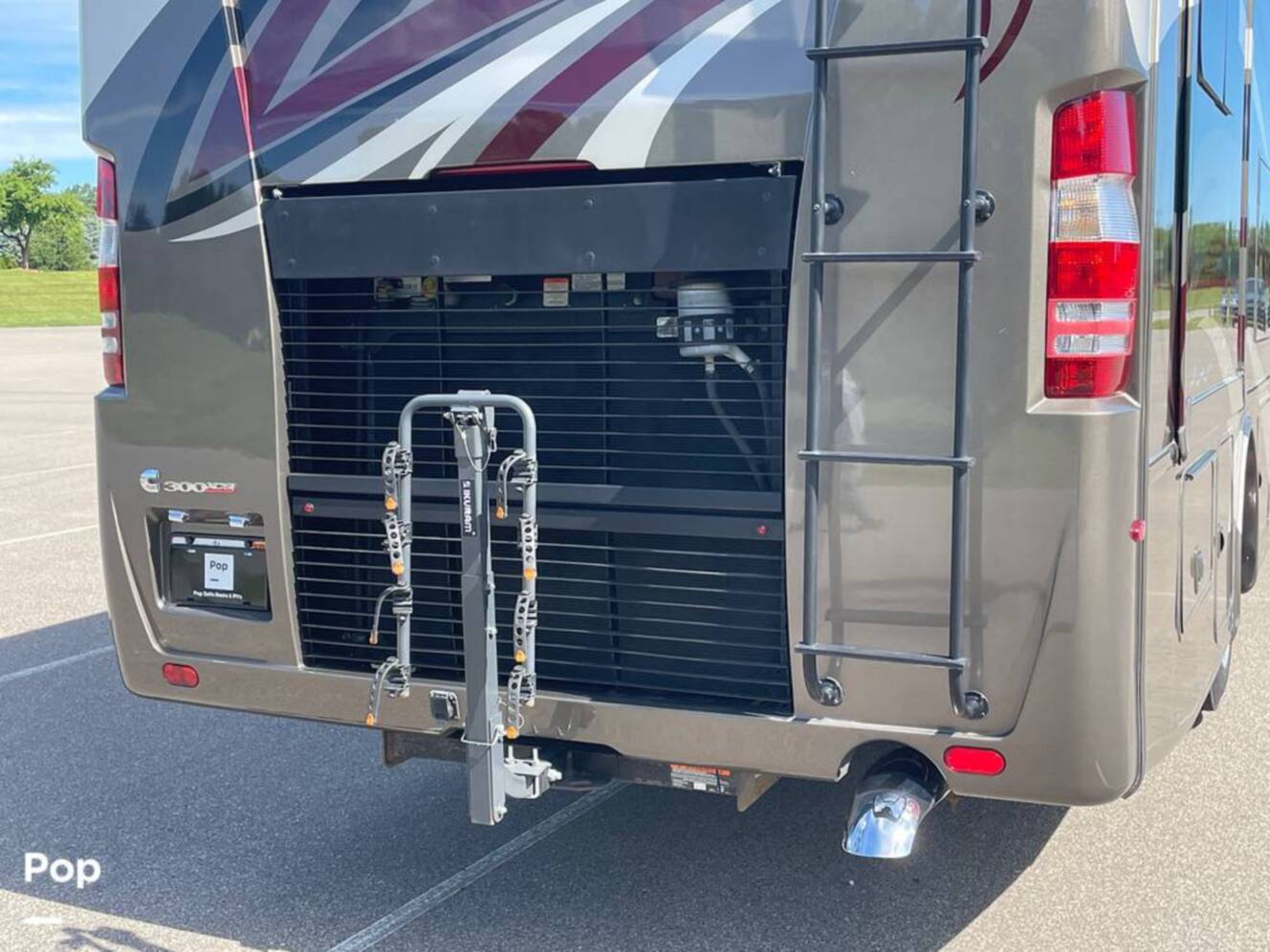 A photo of this 2019 Thor Motor Coach Palazzo 33.2
