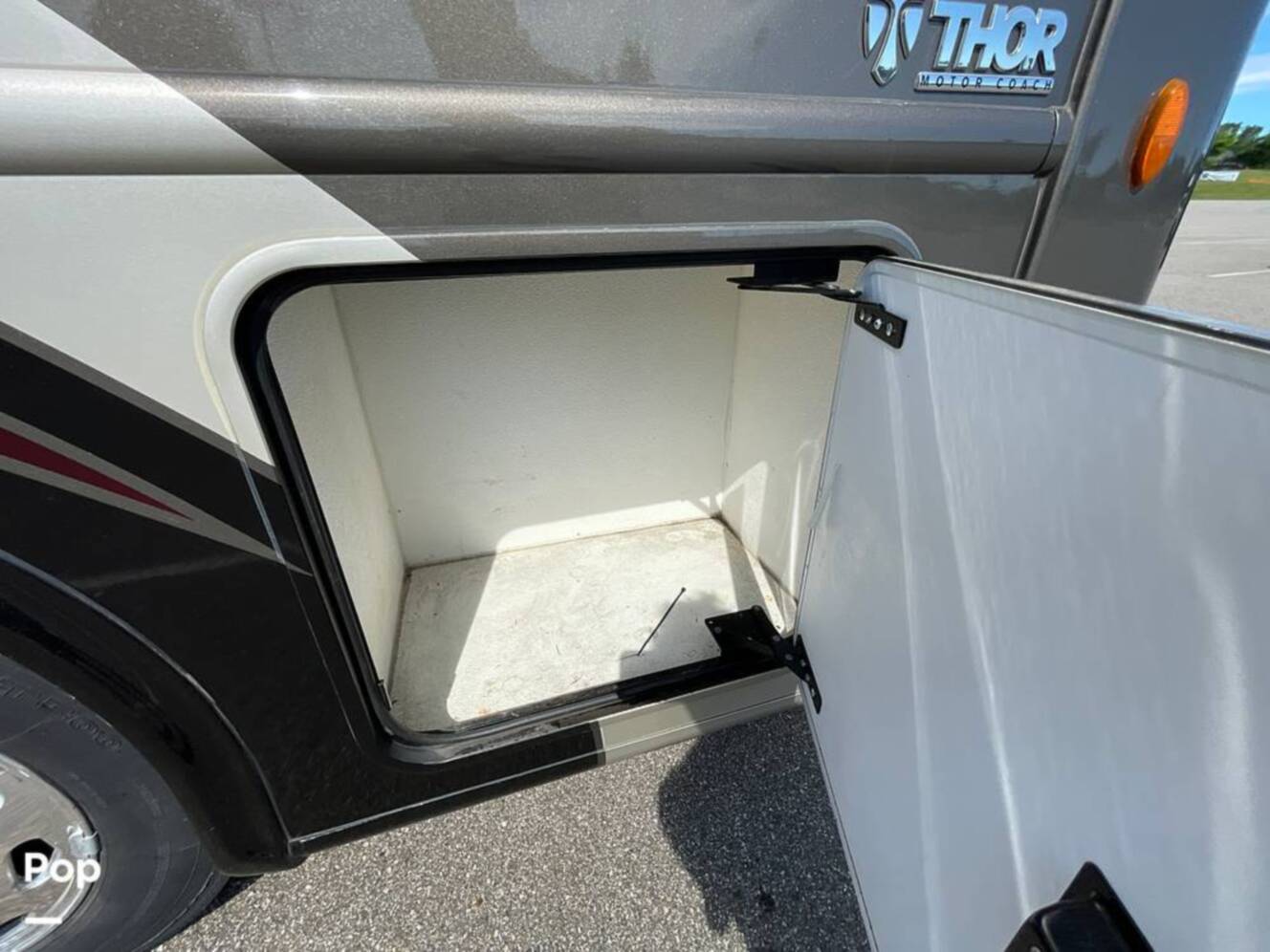 A photo of this 2019 Thor Motor Coach Palazzo 33.2