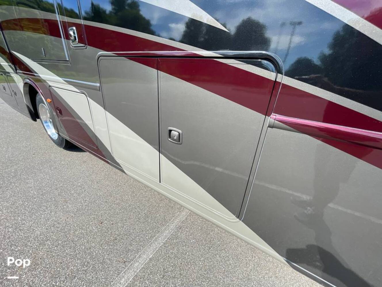 A photo of this 2019 Thor Motor Coach Palazzo 33.2