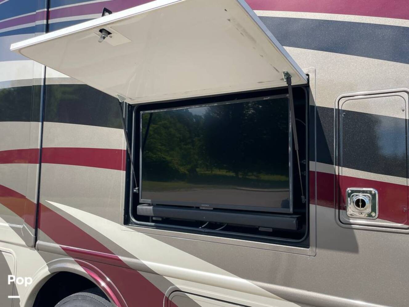A photo of this 2019 Thor Motor Coach Palazzo 33.2