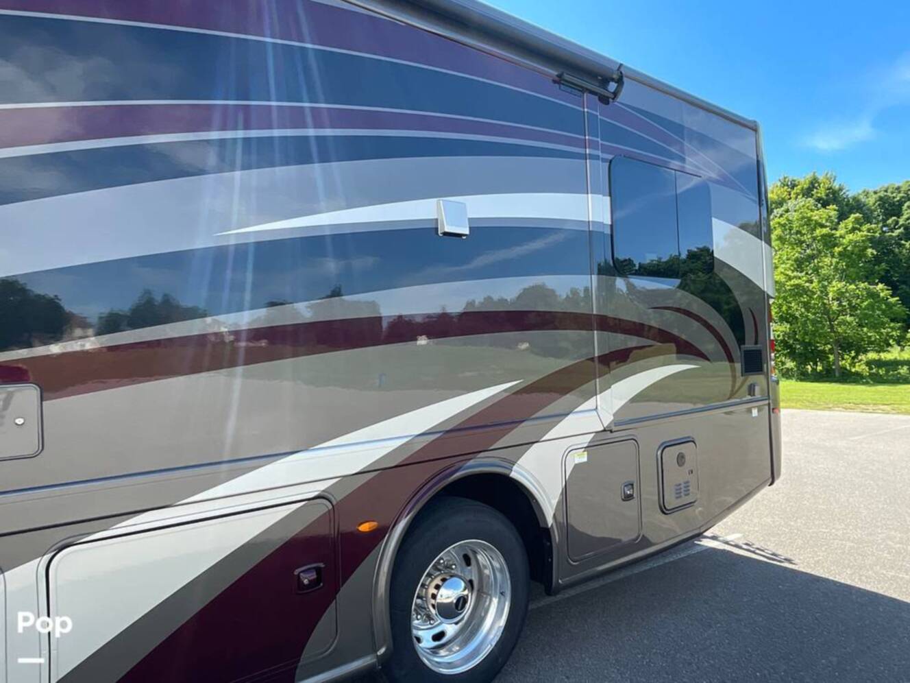 A photo of this 2019 Thor Motor Coach Palazzo 33.2