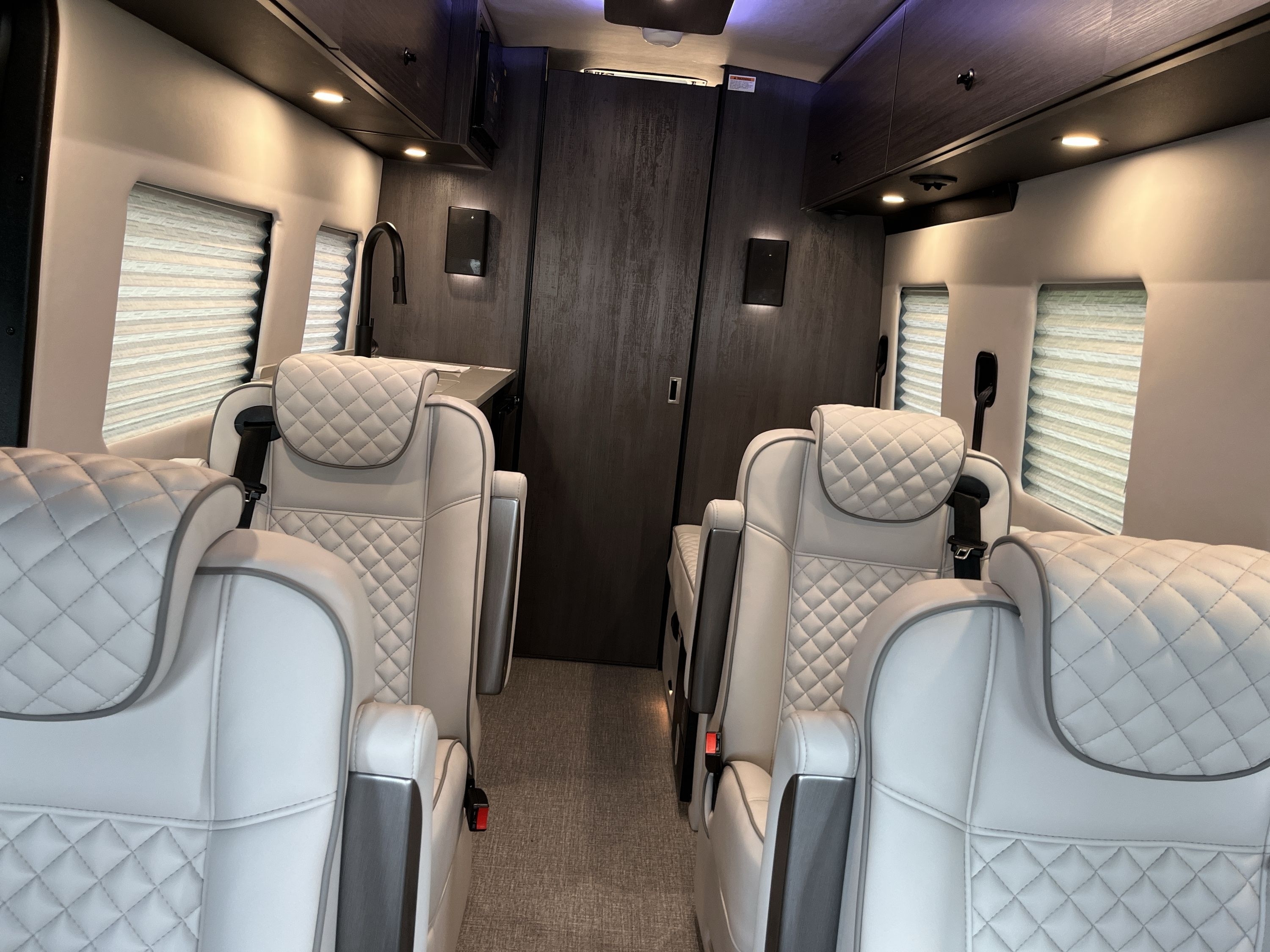2027 Thor FREEDOM MOVER PX10 AWD in branson MO