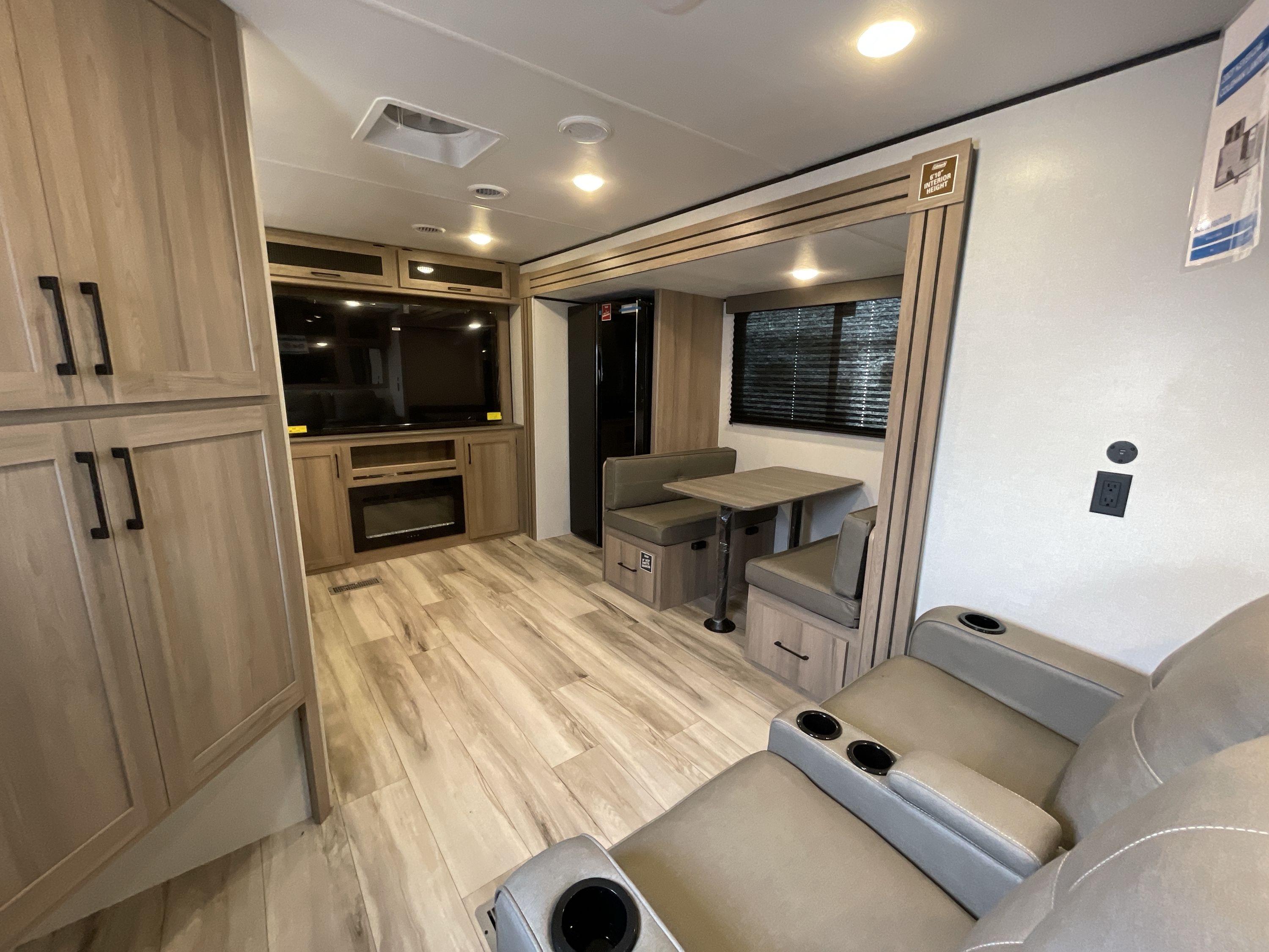 2027 Keystone COLEMAN LANTERN 25REX in grain valley MO