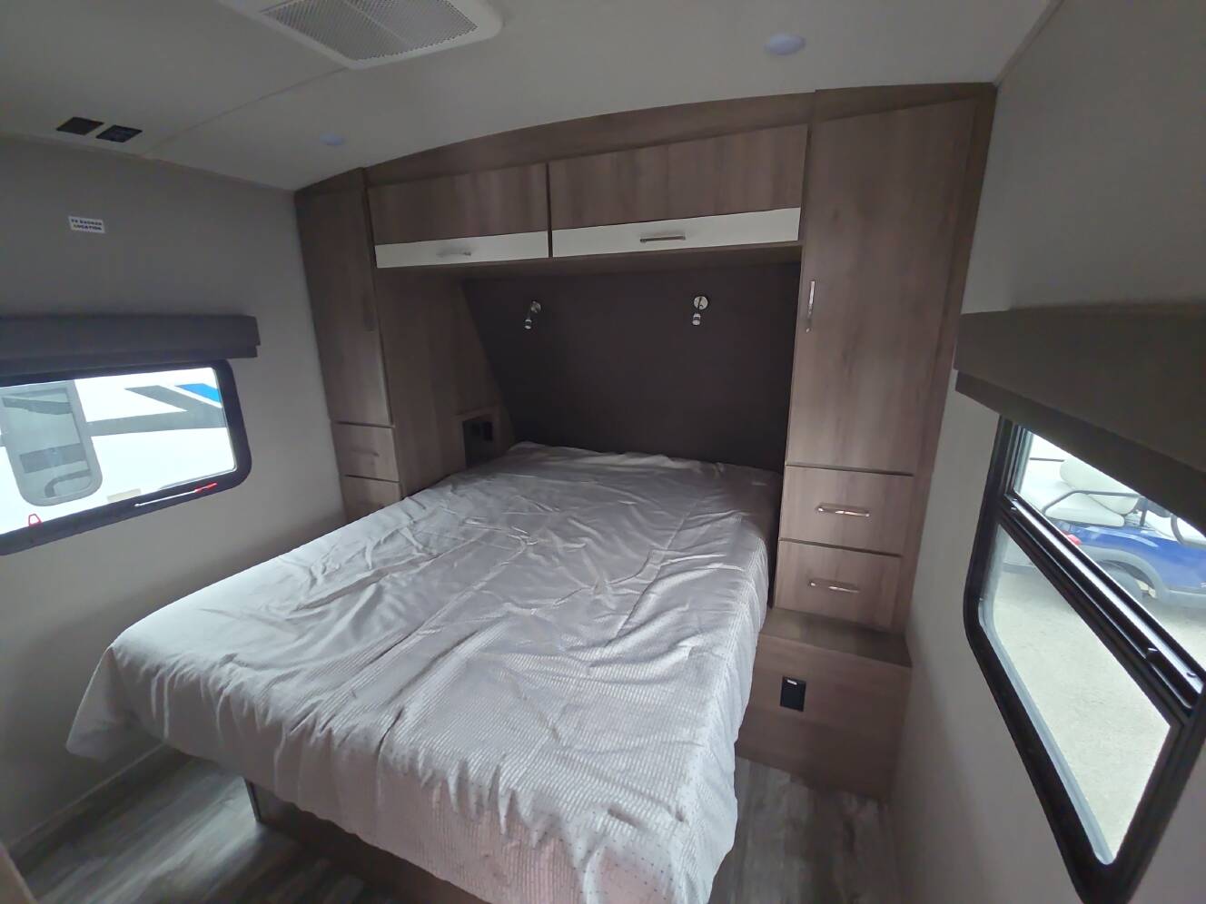 A photo of this 2022 Grand Design IMAGINE 2670MK