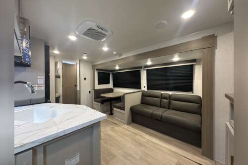 2027 Jayco JAY FLIGHT 261BHS in kingston NY