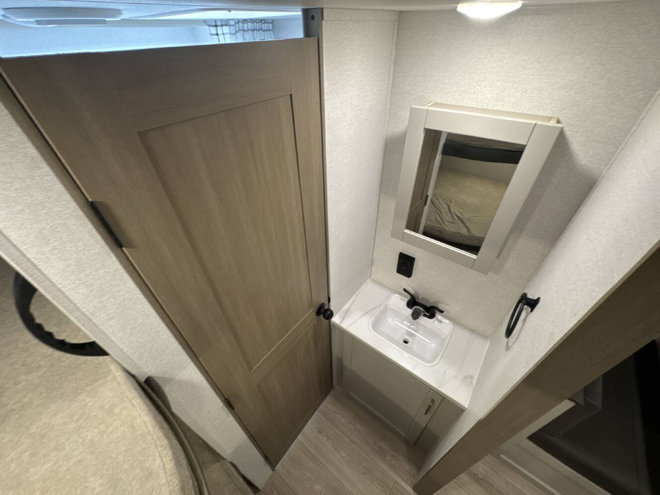 A photo of this 2027 Jayco JAY FLIGHT 261BHS