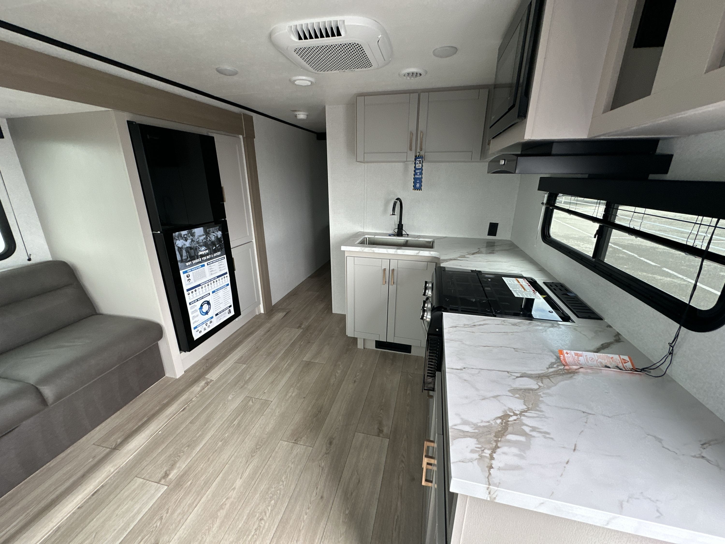 2027 Jayco JAY FEATHER SL 25RLSL in scott city MO