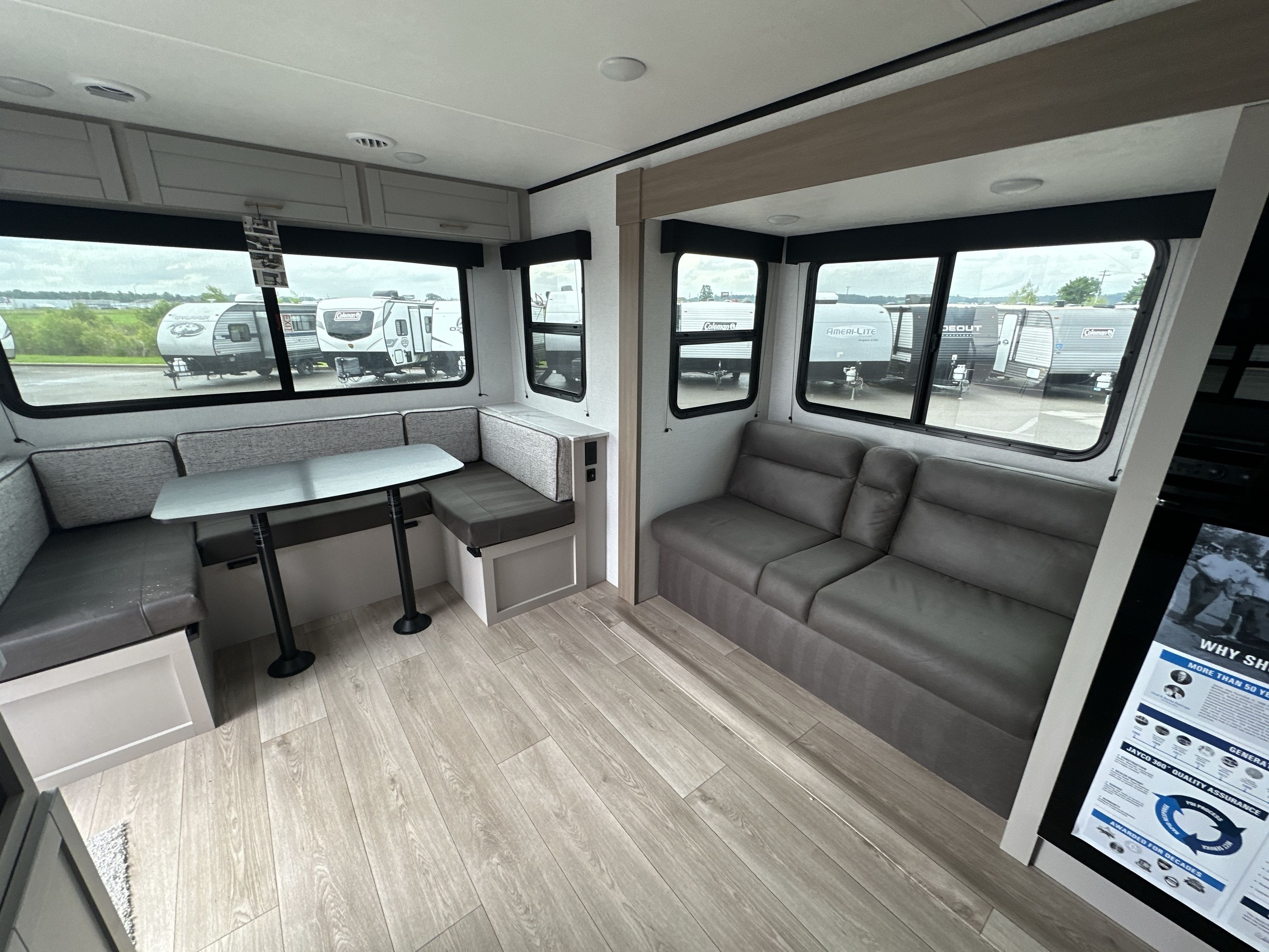 2027 Jayco JAY FEATHER SL 25RLSL in scott city MO