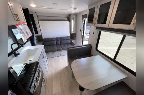 2027 Jayco JAY FLIGHT 211MBW in hillsboro OR