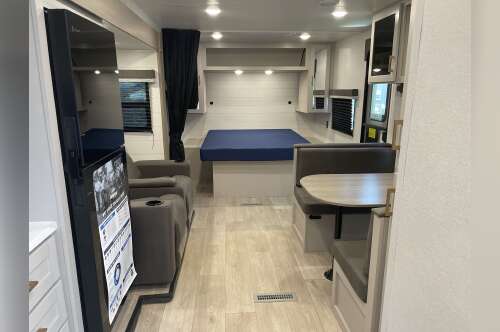 2027 Jayco JAY FLIGHT 225MLSW in anderson CA