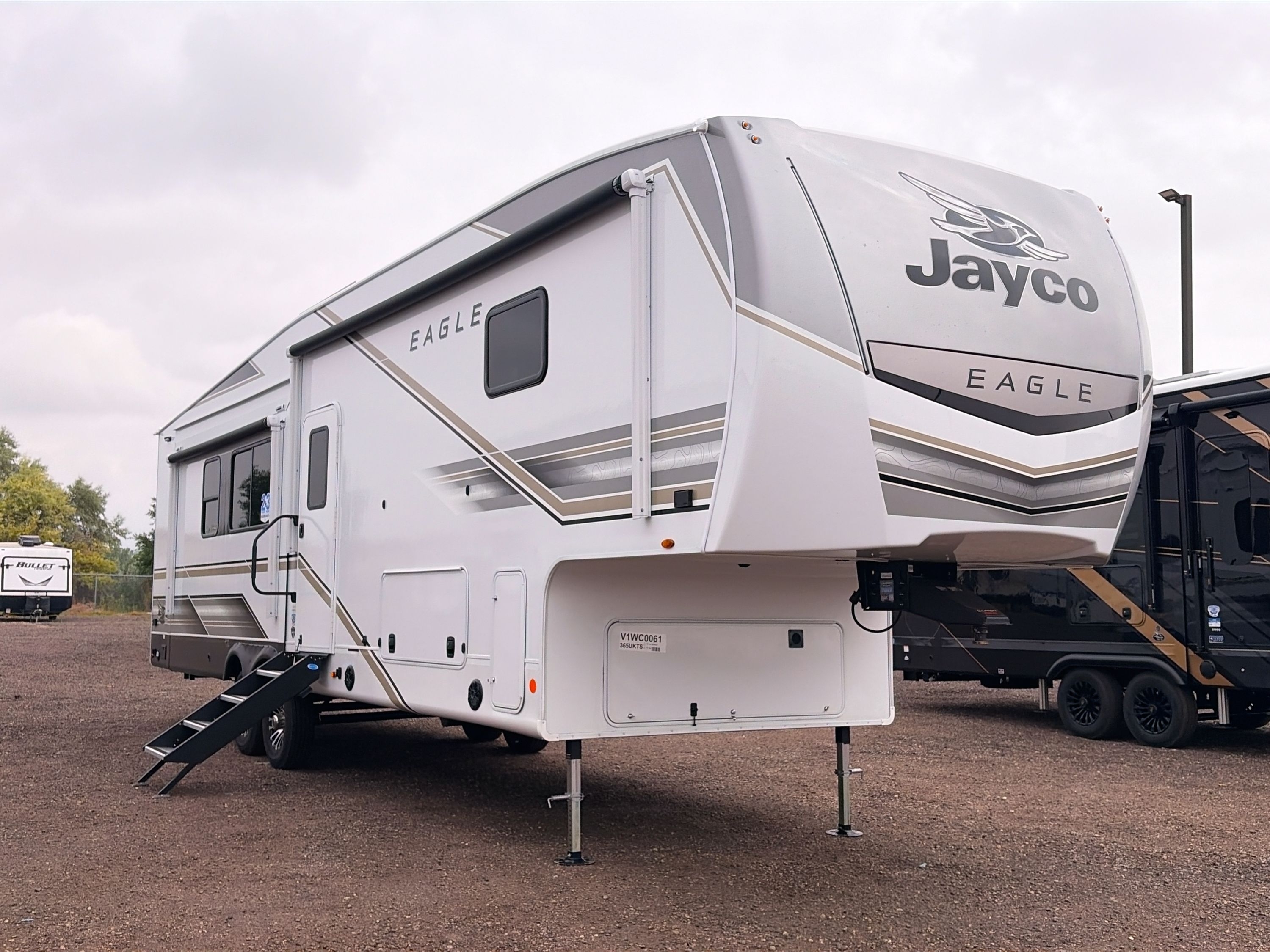 2027 Jayco EAGLE 365UKTS in longmont CO