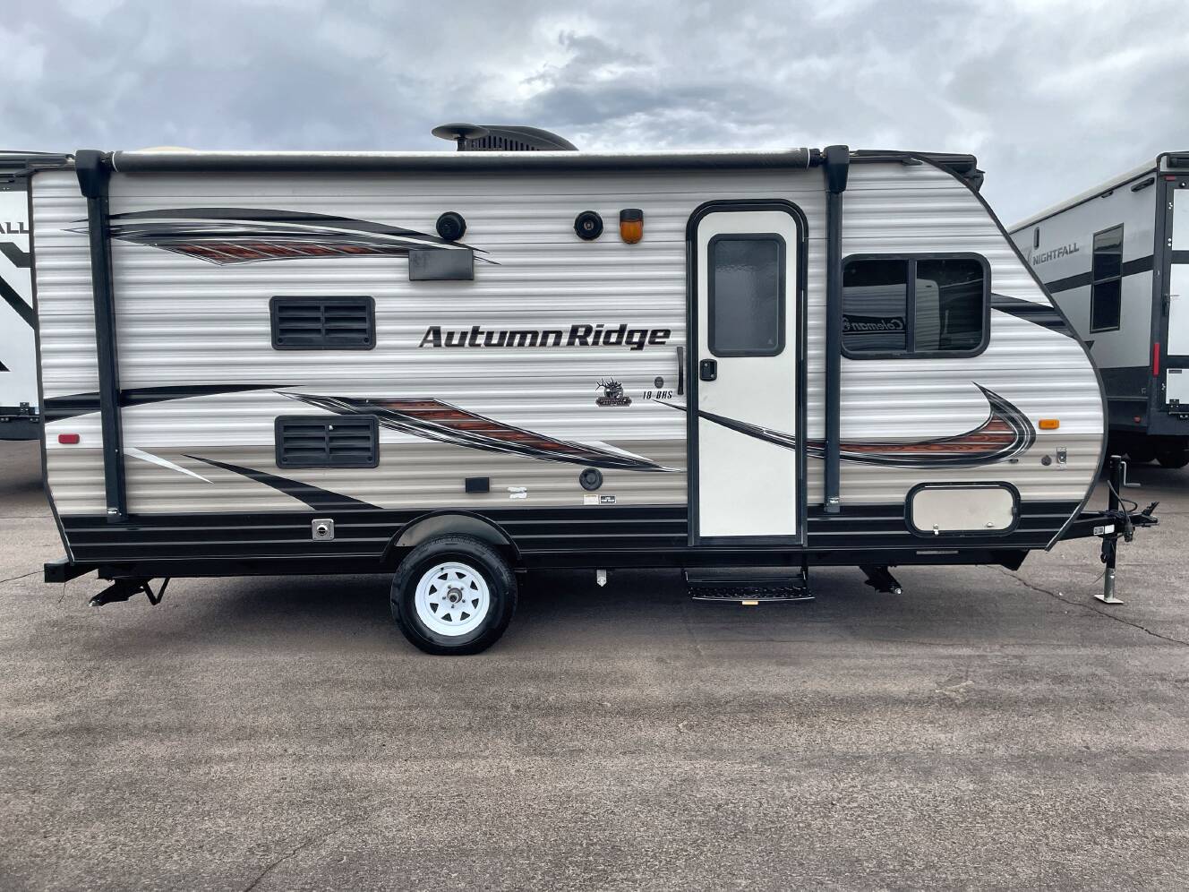 A photo of this 2019 Starcraft AUTUMN RIDGE 180BHS