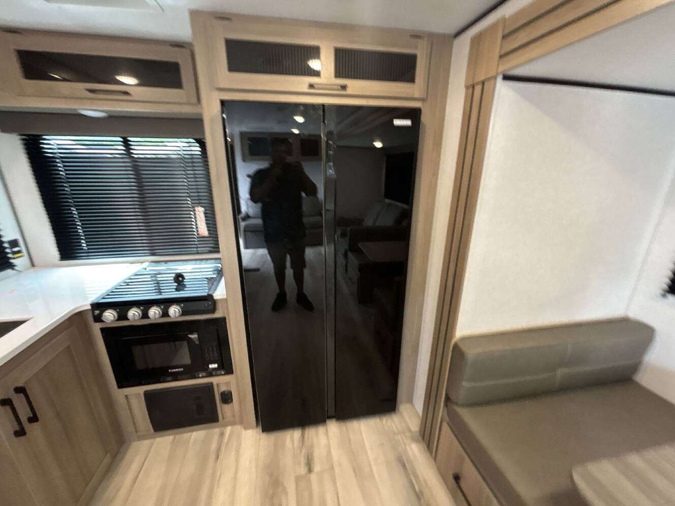 A photo of this 2026 Keystone COLEMAN LANTERN 29RKS