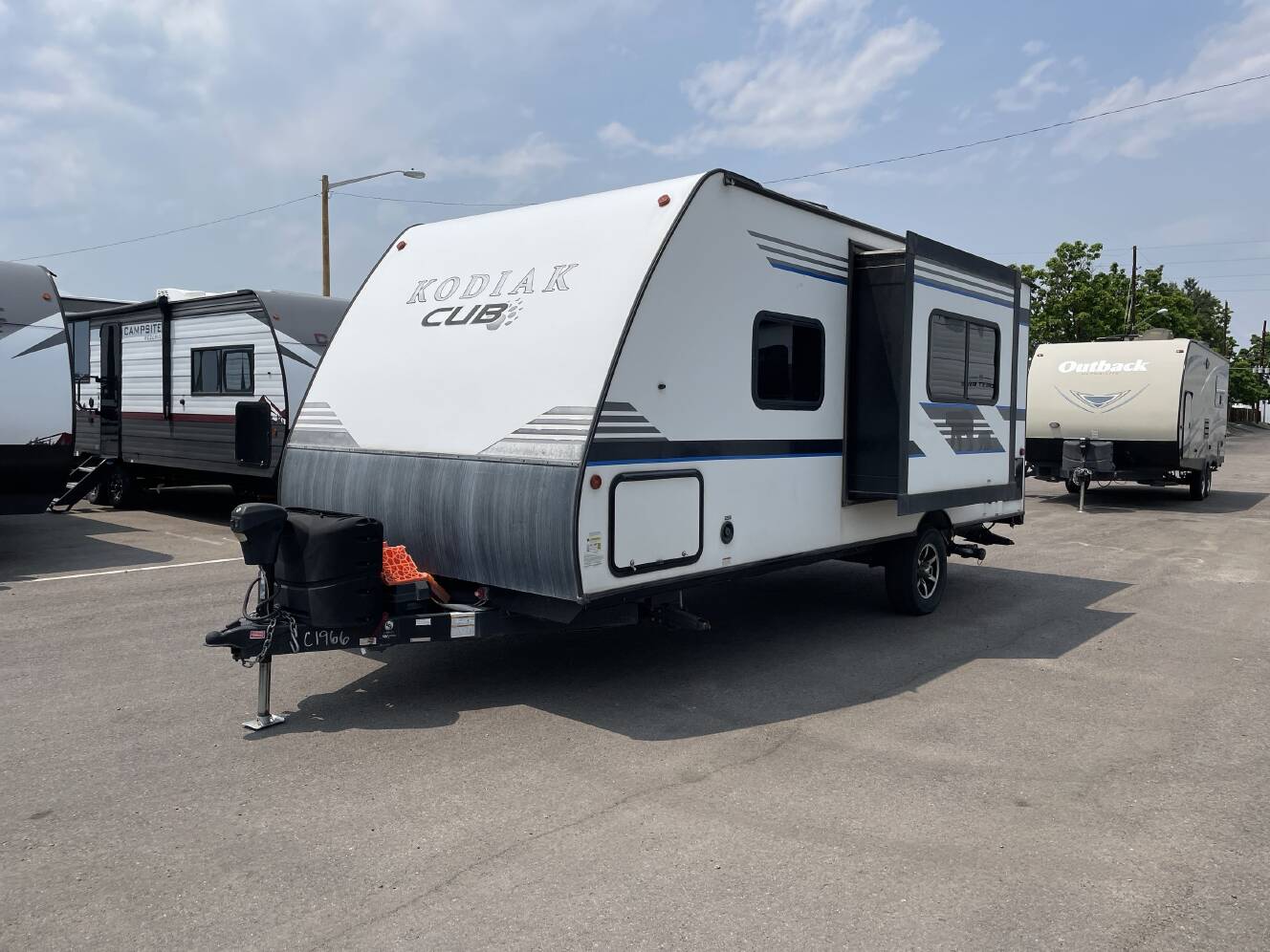 A photo of this 2019 Dutchmen KODIAK CUB 185MB