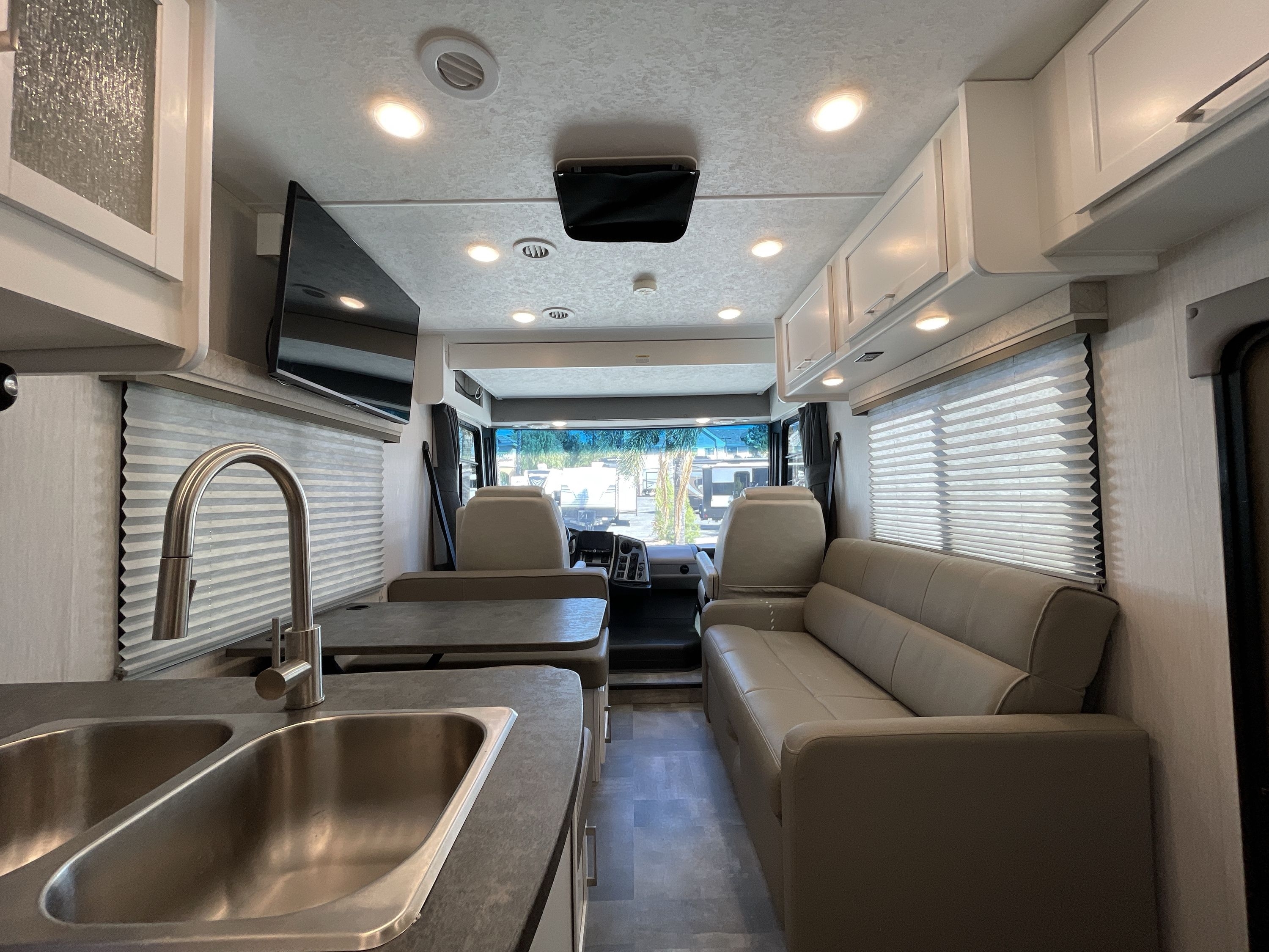 2022 Coachmen PURSUIT 27XPS in temecula CA