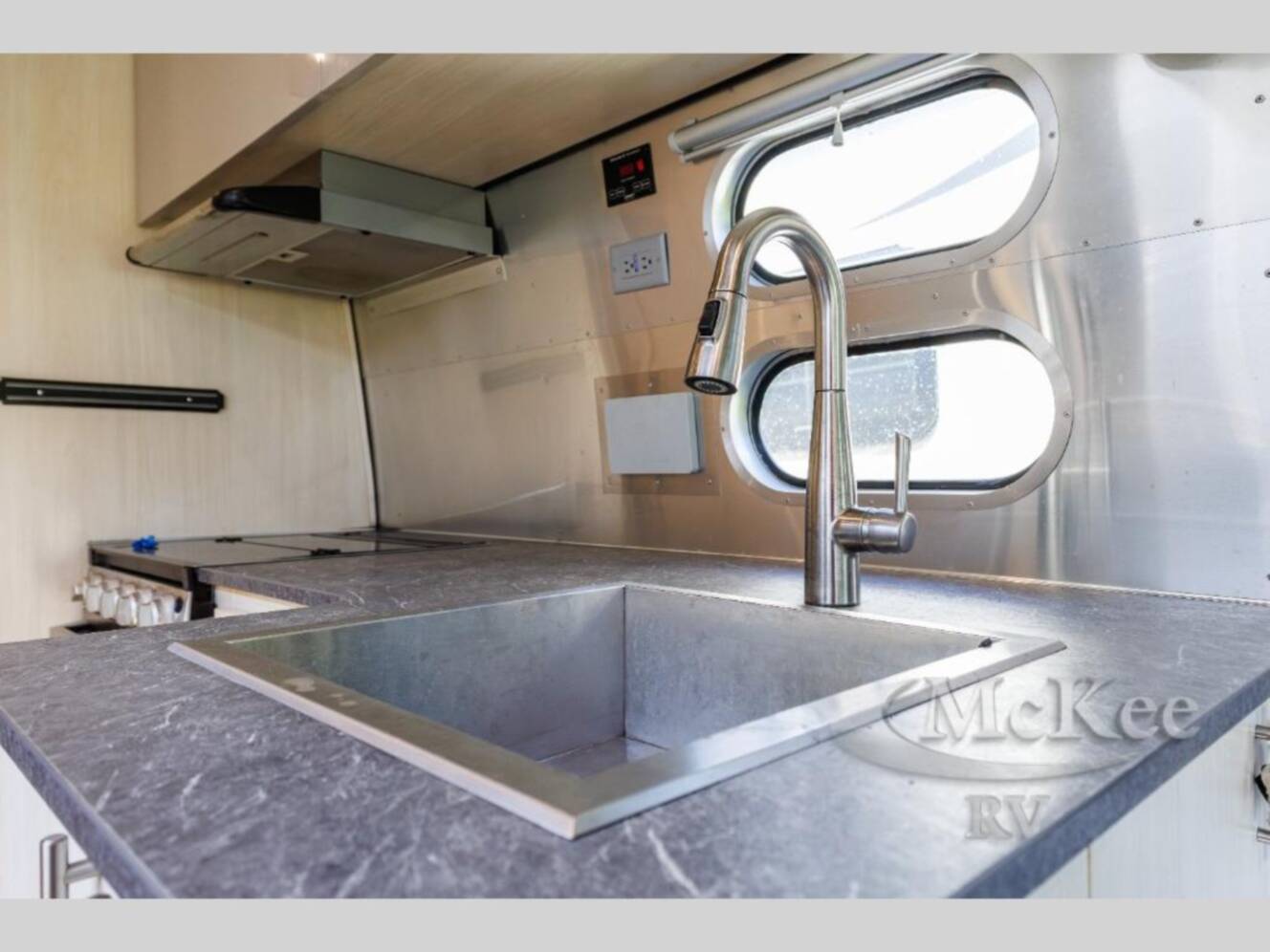 A photo of this 2021 Airstream Flying Cloud 27FB