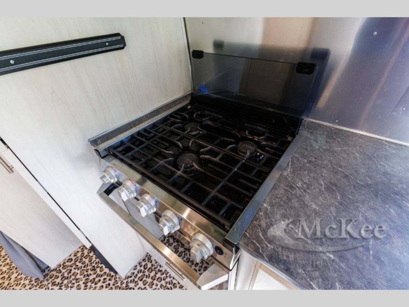 A photo of this 2021 Airstream Flying Cloud 27FB