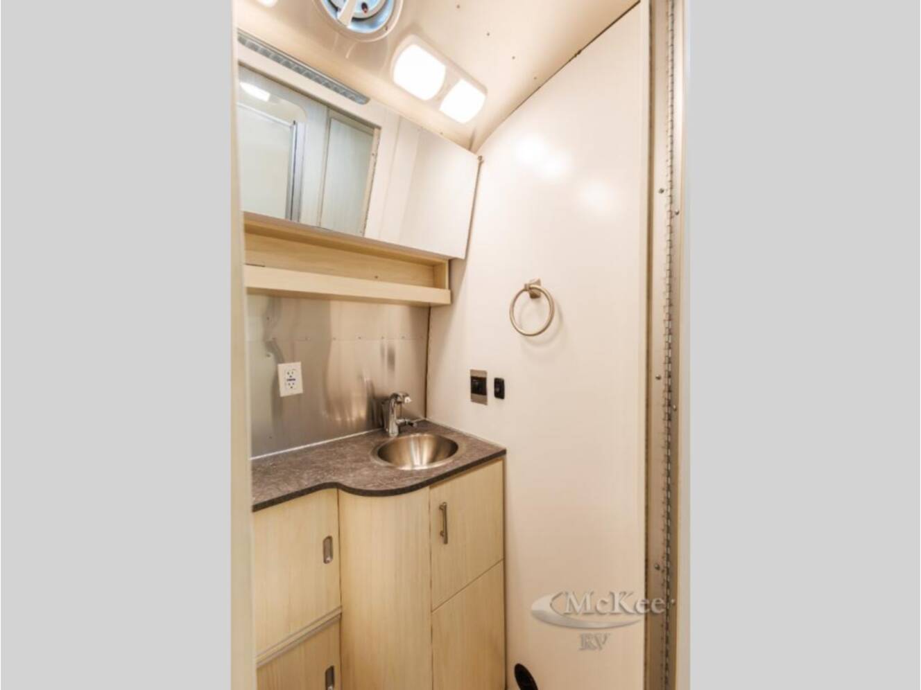 A photo of this 2021 Airstream Flying Cloud 27FB