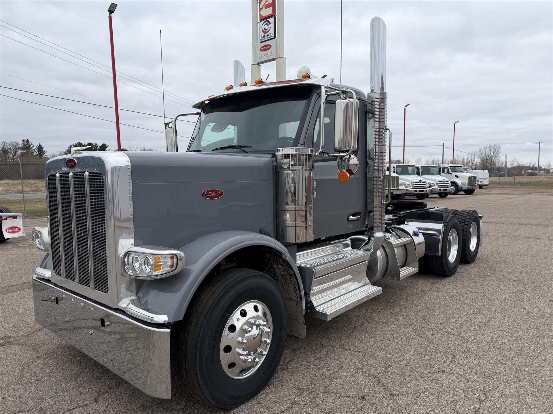2027 Peterbilt 589 in Eau Claire, WI