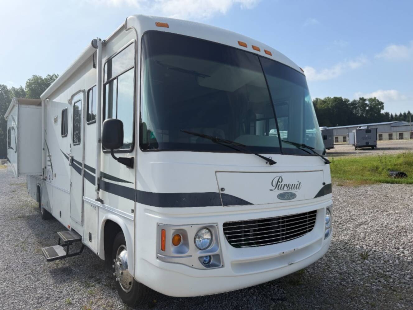 A photo of this 2004 Georgie Boy Pursuit 3500 DS