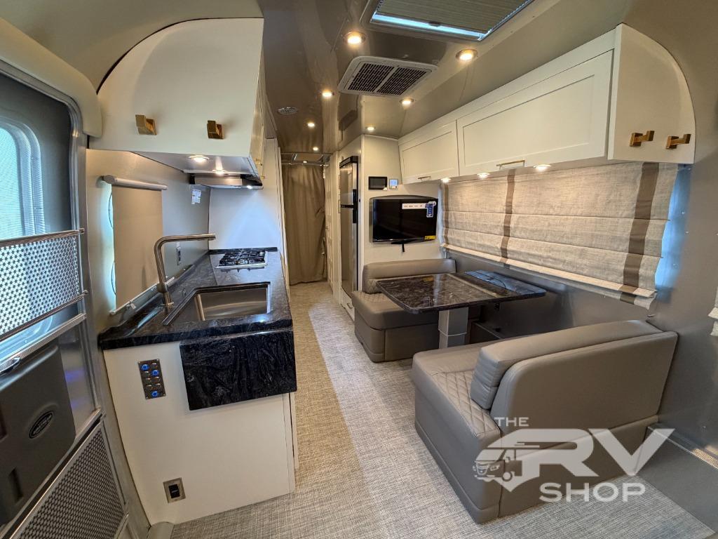 2026 Airstream Classic 30RB Twin in baton rouge LA