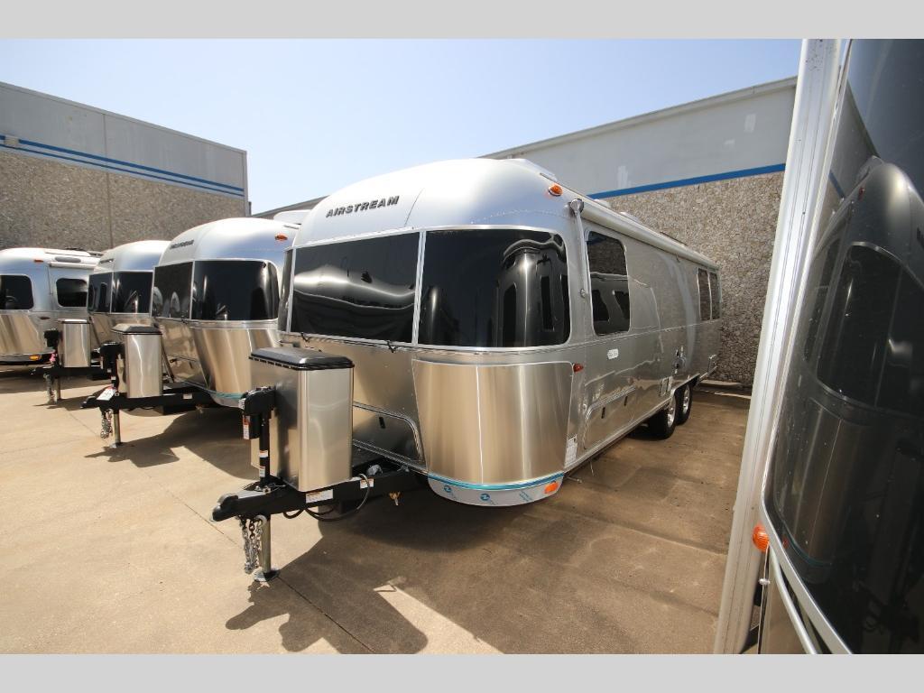 2026 Airstream Flying Cloud 27FB Twin in fort worth TX