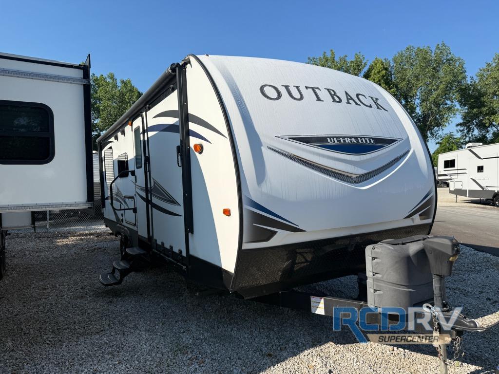 2018 Keystone Rv Outback Ultra Lite 240URS Travel Trailer Toy Hauler RV