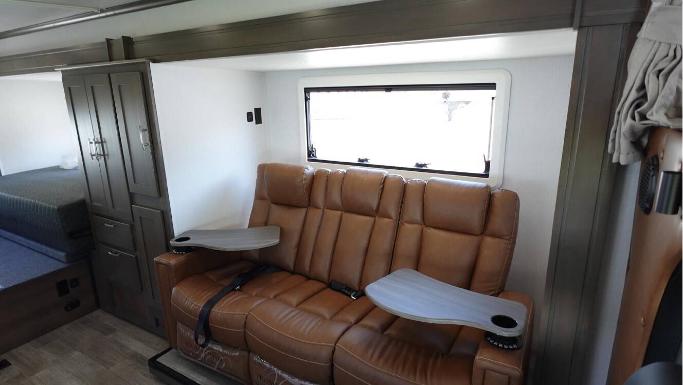 A photo of this 2026 Dynamax ISATA 3 24FW