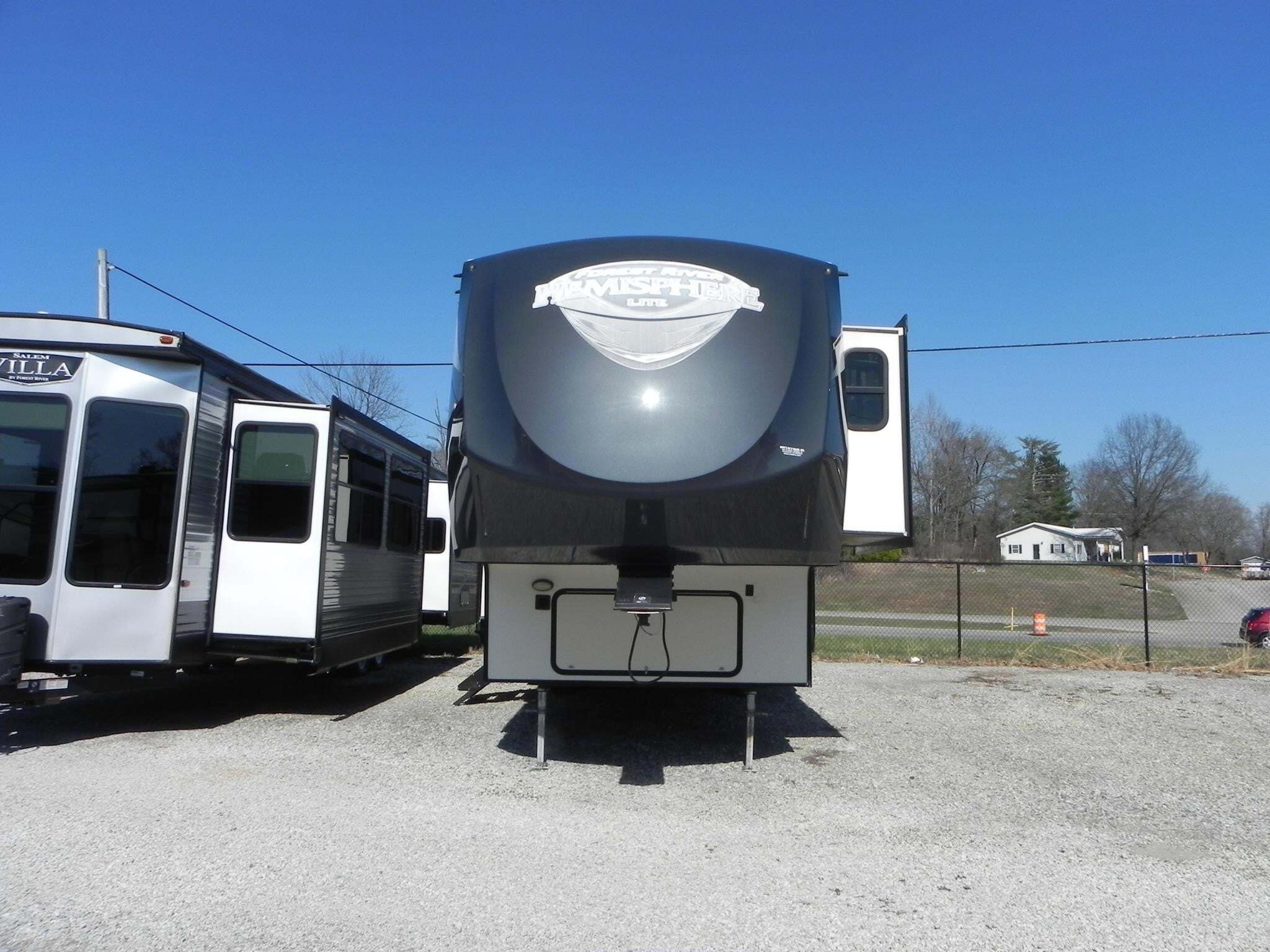 2017 Forest River SALEM HEMISPHERE LITE 327RE in mitchell IN