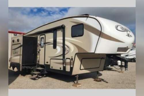 2017 Keystone Rv Co COUGAR X-LITE 28RKS in early TX