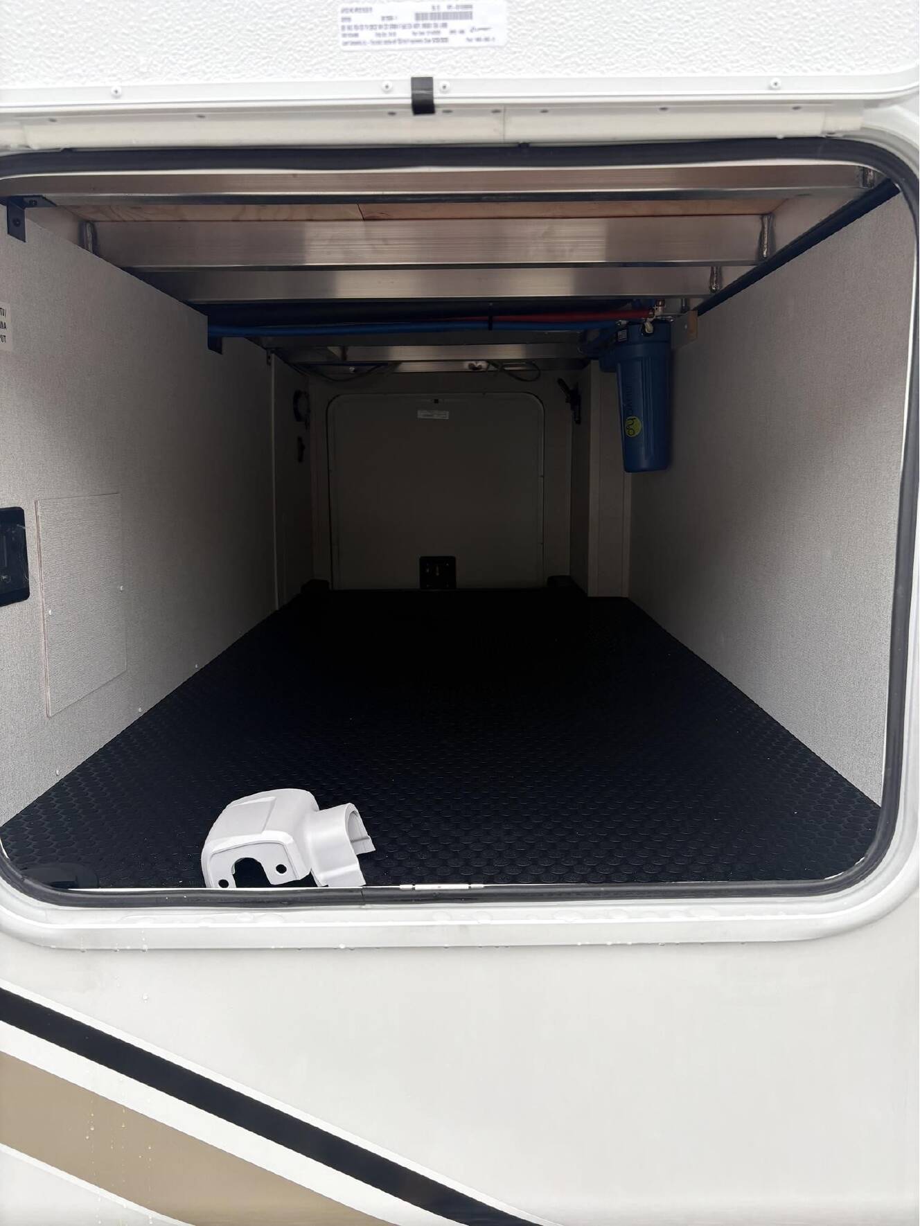A photo of this 2027 Jayco EAGLE 24MLE