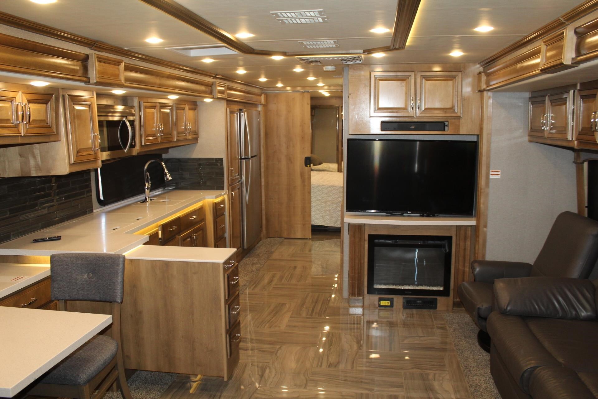 2019 Fleetwood DISCOVERY 38F in mesa AZ