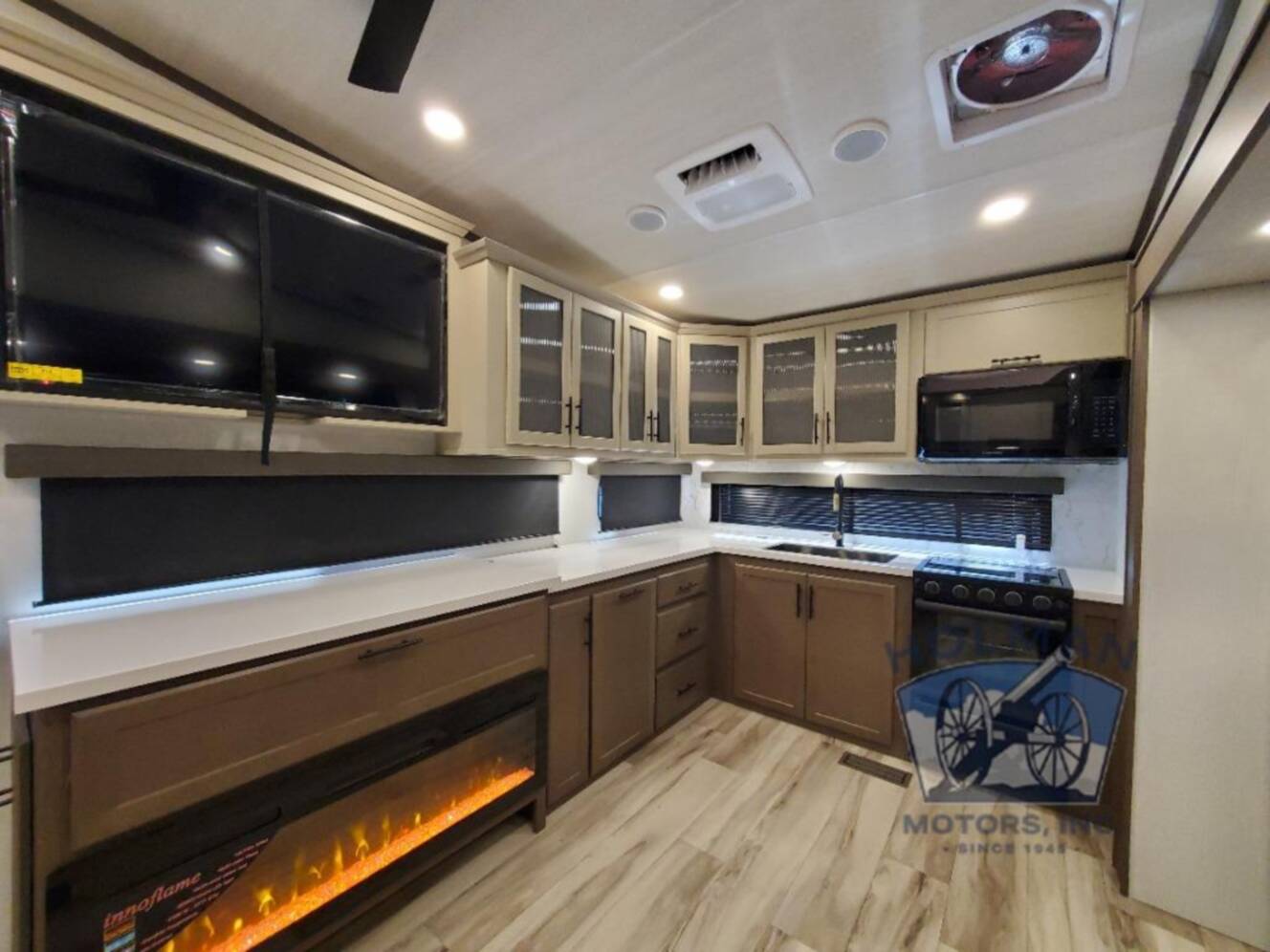 A photo of this 2027 Keystone Rv Cougar 260MLE