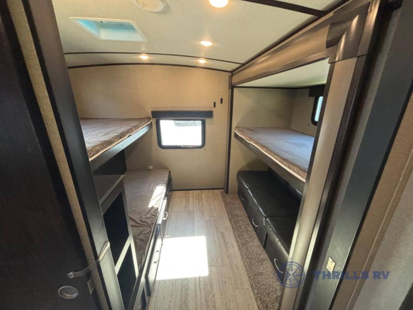 A photo of this 2018 Grand Design Imagine 3170BH