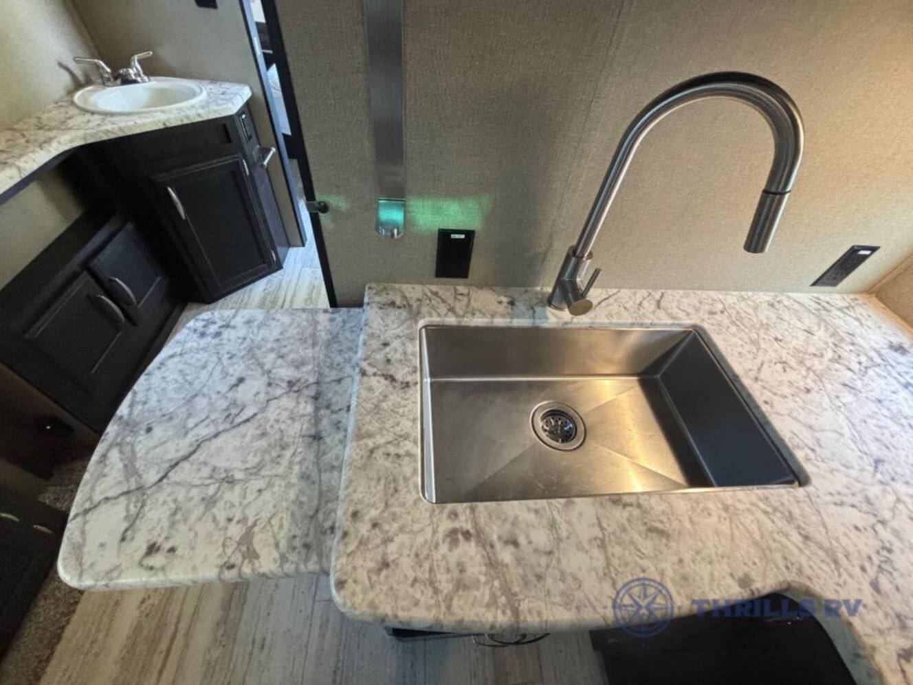 A photo of this 2018 Grand Design Imagine 3170BH
