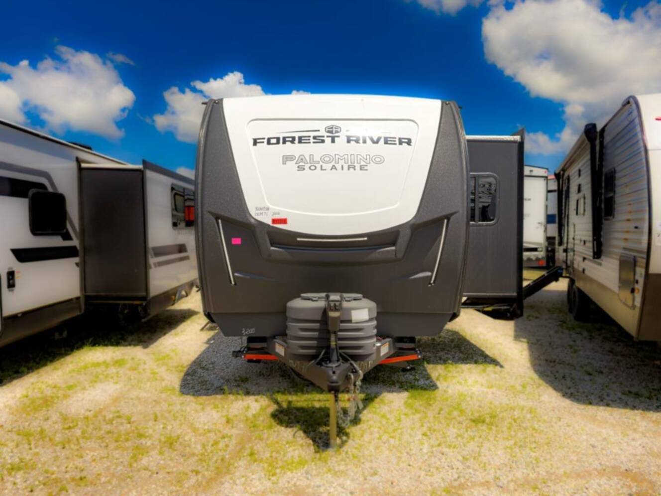 A photo of this 2025 Palomino SolAire 3200TSBH