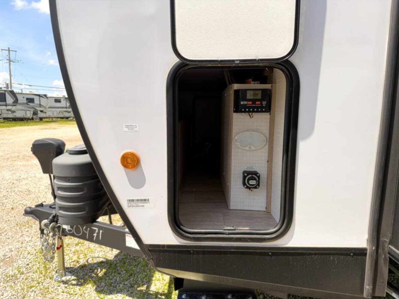 A photo of this 2025 Palomino SolAire 3200TSBH