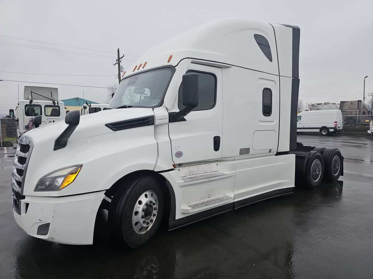 2022 FREIGHTLINER CASCADIA 126 in Tacoma, WA