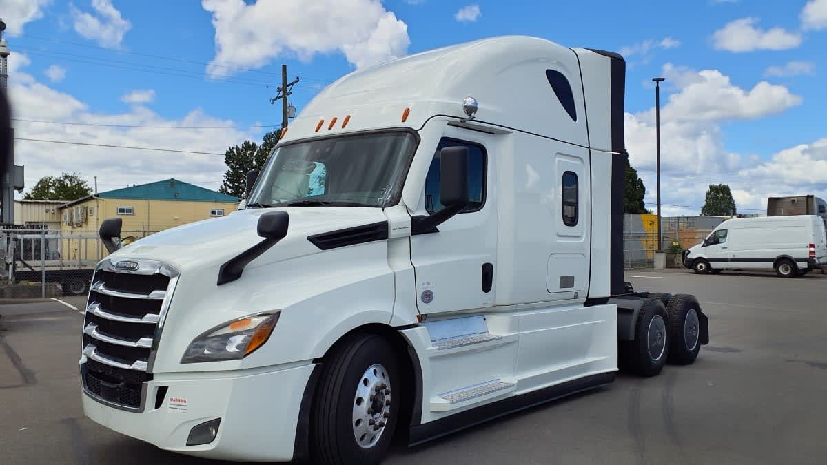 2022 FREIGHTLINER CASCADIA 126 in Tacoma, WA
