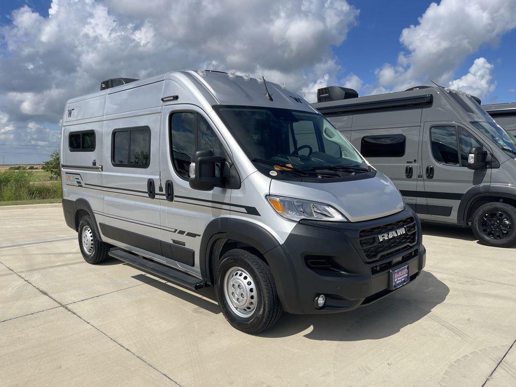 2027 Winnebago Solis Pocket 36A in sanger TX