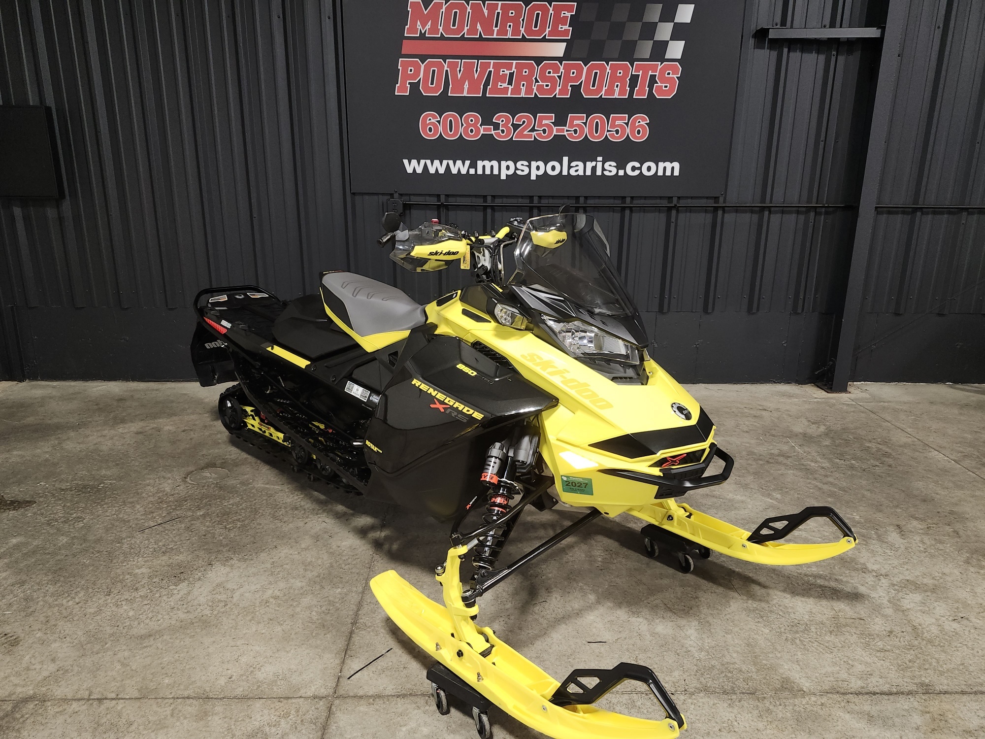 2022 Ski-Doo RENEGADE XRS 850 ETEC 137 YELLOW ADRENALINE in monroe WI