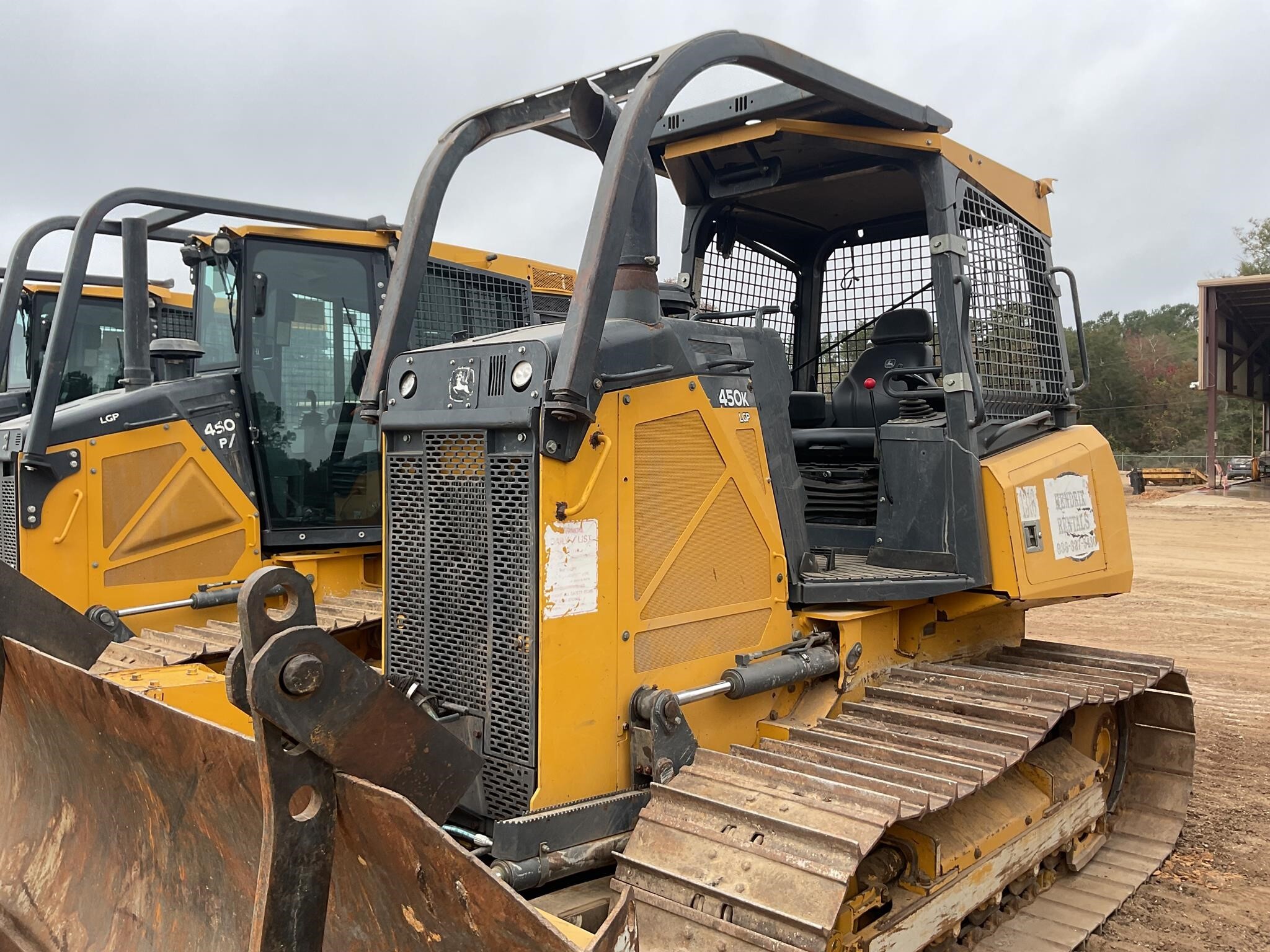2022 DEERE 450K LGP in Livingston, TX