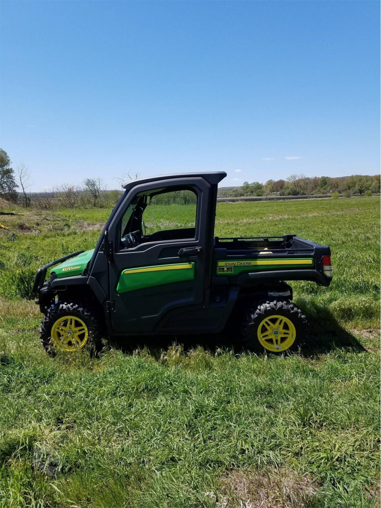 A photo of this 2018 John Deere GATOR™ XUV835M BASE