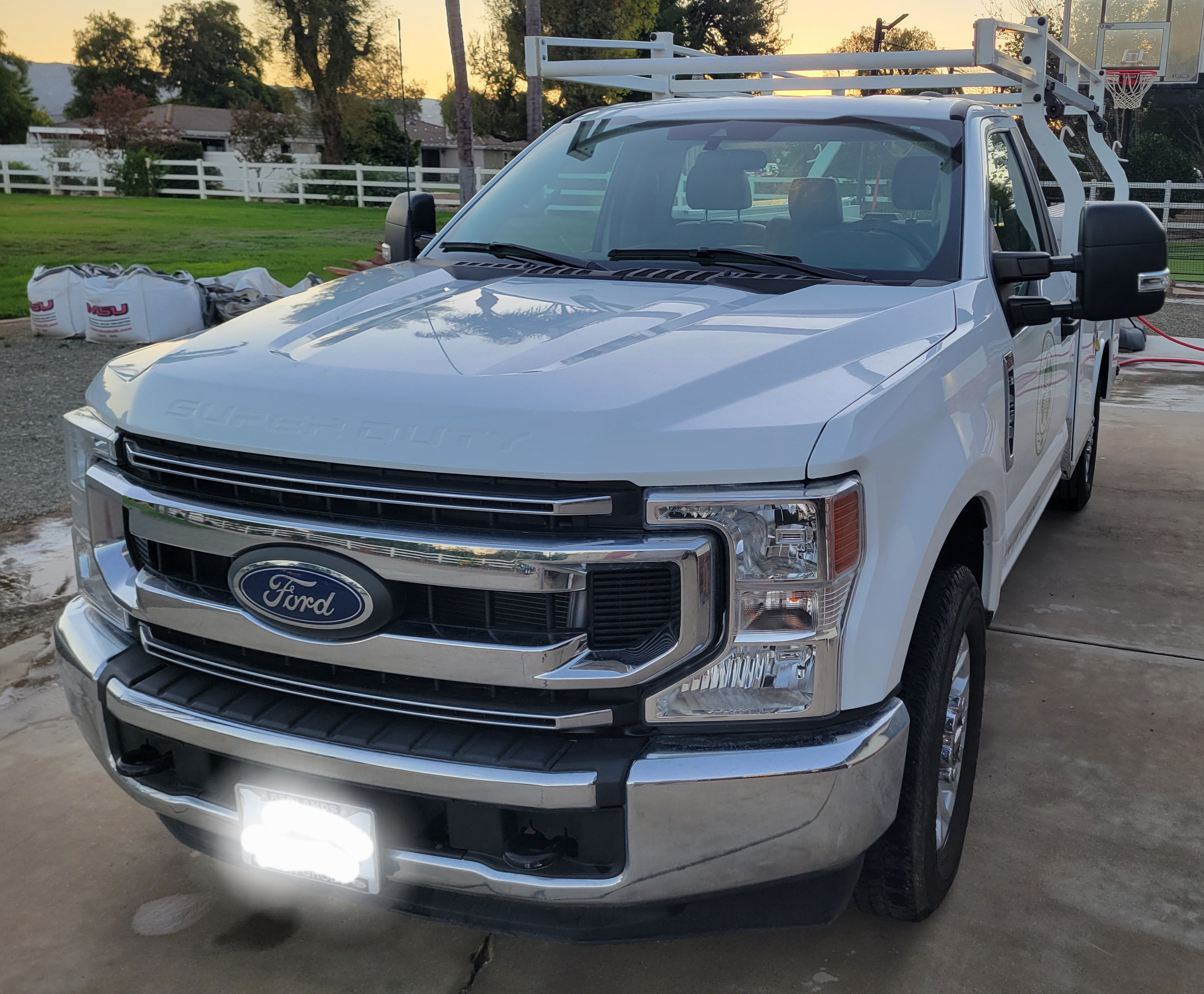 2022 FORD Utility Truck in Murrieta, CA